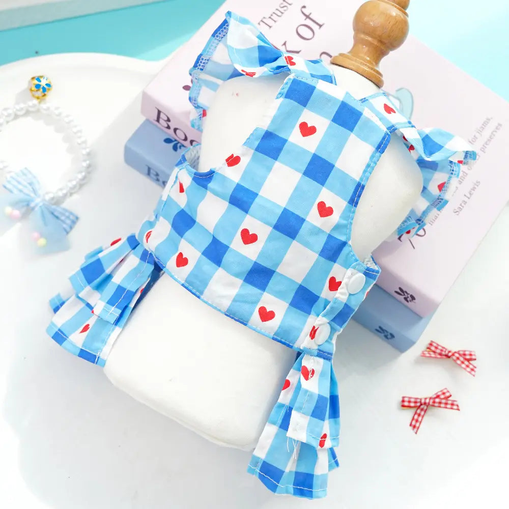 Elegant Pet Apparel for Dogs and Cats - Sleeveless Princess Dress with Flying Sleeves, Plaid Love Pattern, Breathable Fabric, Includes Leash Ring D00042